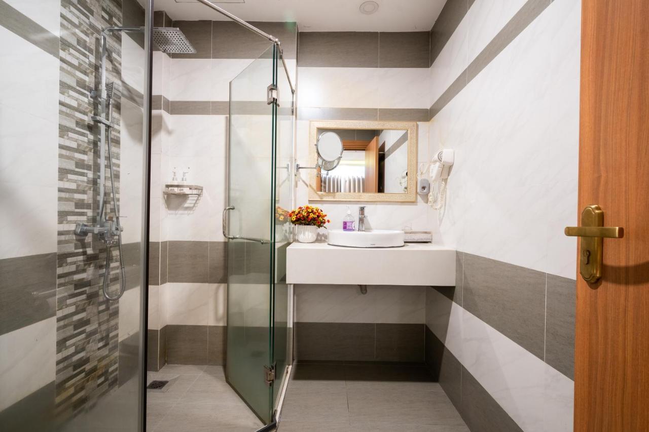 Luna Saigon Center Khách sạn 3*